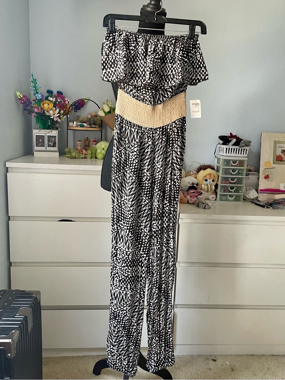New Charlotte Russe Black White Abstract Strapless Jumpsuit Cream Waist Size XS